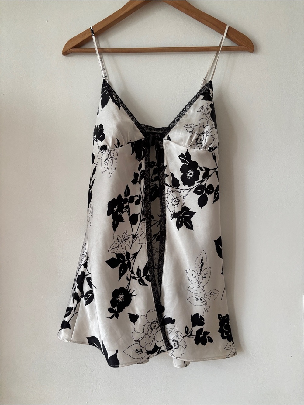 Victoria's Secret Black & White Floral Satin Chemise